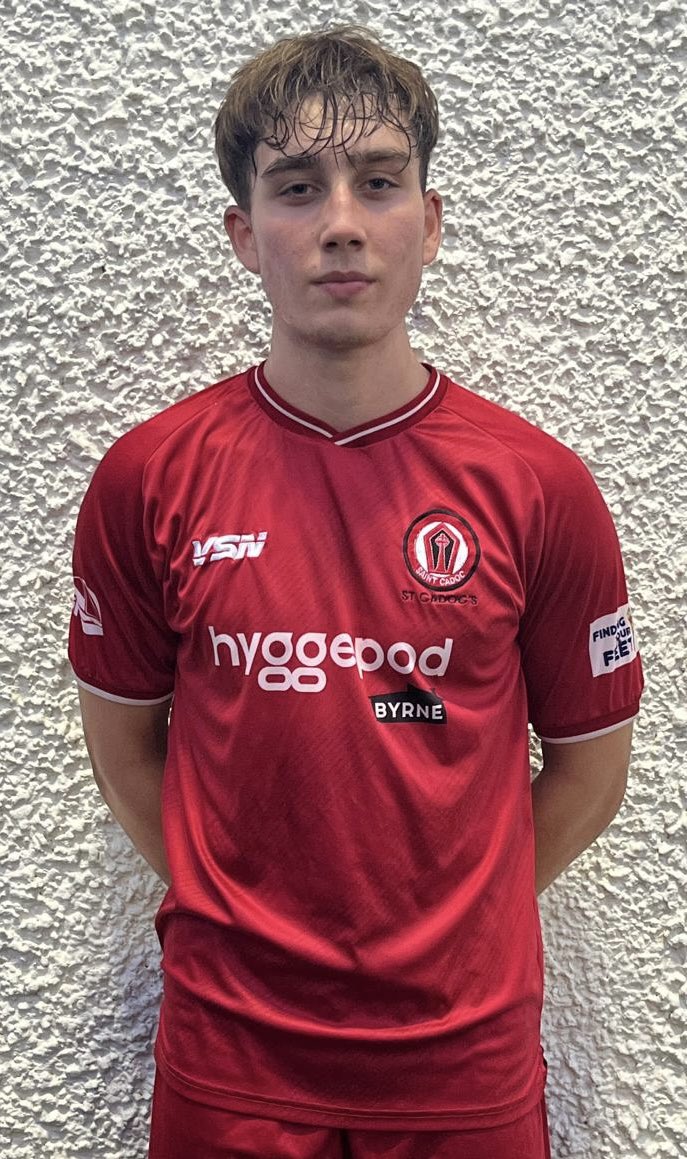 Although it wasn’t our night last night, it was another great night for the St Cadocs pathway 

Nabil McGuire making his debut last night and played well for the 30 minutes he was on the pitch, coming close hitting the crossbar 

#BeBetter | #MonTheCads🇾🇪