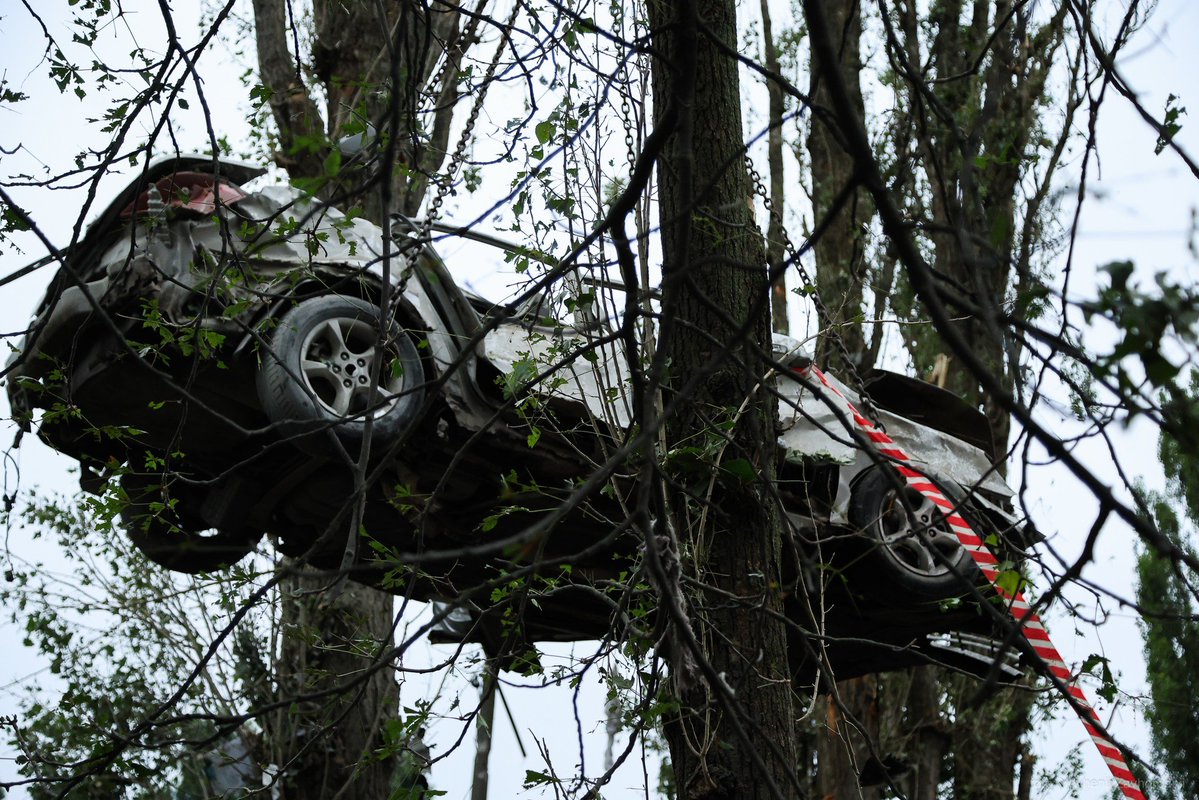 Blast wave from Russian missile attack on Kyiv blows car into a tree. Not some Hollywood blockbuster, but a horror of Ukrainian reality.