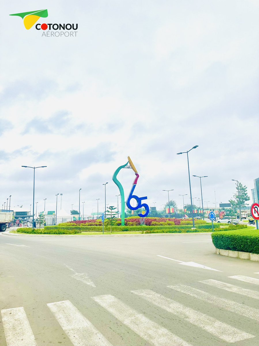 🇧🇯 65 ans d’indépendance.
Fiers de notre histoire. Unis pour l’avenir.

✨ Bonne fête à toutes les Béninoises et à tous les Béninois !

#Bénin65ans #1Août #Indépendance #Wasexo #GouvBenin #cotonouaeroport #votrevoyagecommencecheznous