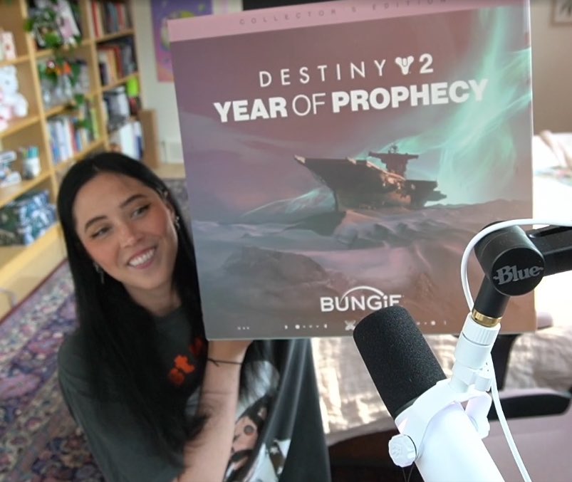 BUNGIE THANK UUUUU!!! vacations are over, streams are back and I get to actually play Edge of Fate 🙌

this thing is massive!!! 😮

#gifted #d2creator