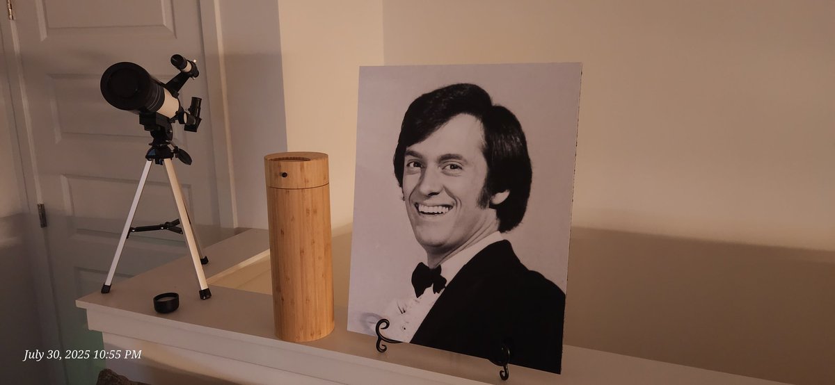 Dad hangs here at my place. He wants to be spread at Yellowstone .. so ... looks like a road trip. ❤️❤️❤️❤️❤️❤️❤️❤️❤️❤️❤️❤️❤️❤️❤️❤️❤️❤️❤️❤️