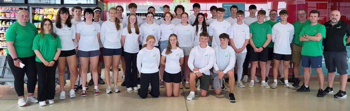 Rowing Ireland Juniors Head to Austria for the Coupe de la Jeunesse! 28 junior athletes across 8 crews will compete against top rowers from across Europe.

For the programme and livestream, visit rowingireland.ie/irish-juniors-…

#wearerowingireland #greenblades