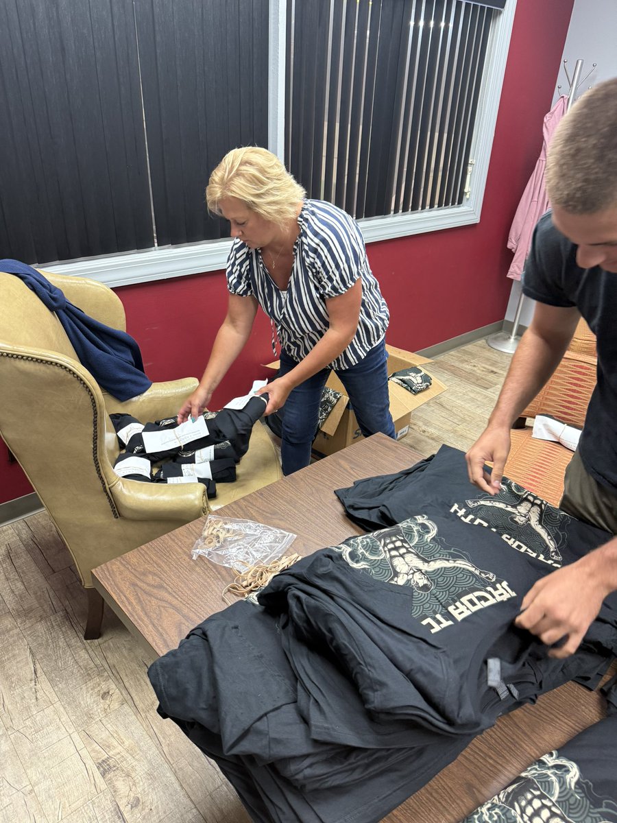 marshalltoth's tweet photo. Jacobs fight shirts are in, please reach out for pickup if you preordered. https://t.co/nlp3GKDBsk