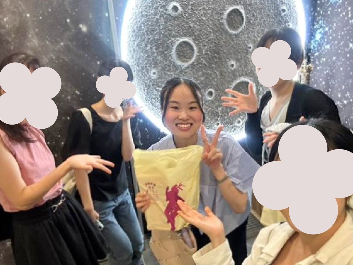 fukumomo_0127's tweet photo. 全国大会に出場した筑女放送部の後輩たちと、東京で久々に再会🎤
57年連続出場🎉
伝統を受け継いでくれました👏
今年は後輩を応援する形で、去年の恩返しができていたら嬉しいです🙂↕️
楽しくあっという間でした🎶
ずっと応援しています📣
#高校放送コンテスト #NHK杯 #Nコン #N杯 #N72 #放送部 https://t.co/gEGSUFZsXk