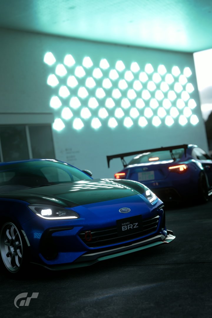 いとまる tweet media