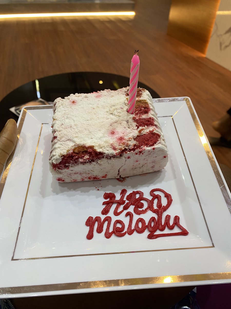 themelodynotmia's tweet image. Birthday bae 🥰