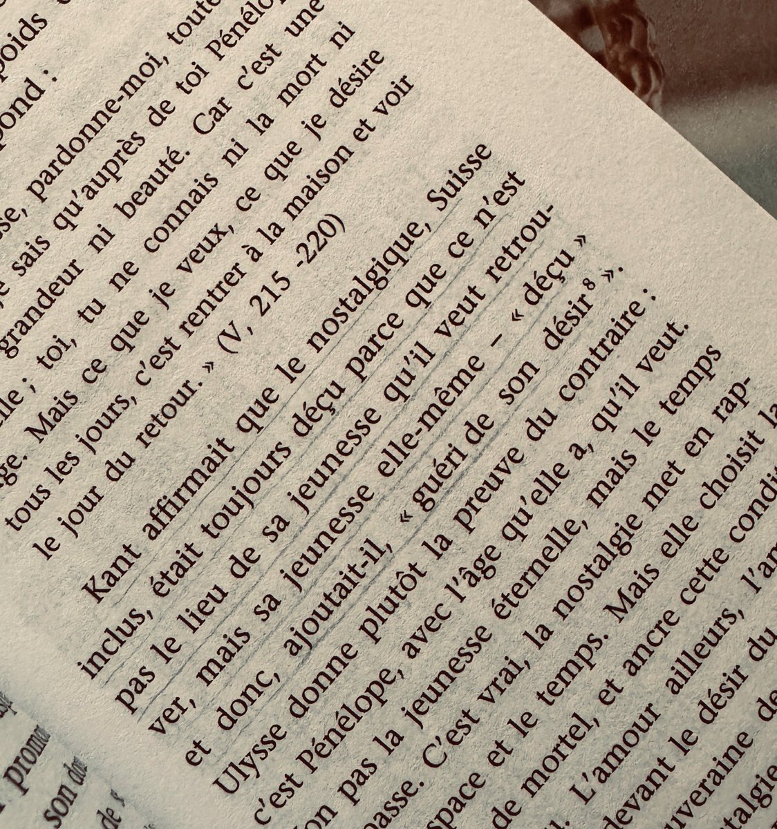 "hayal kırıklığına uğrar, ve böylece, arzusundan kurtulur"