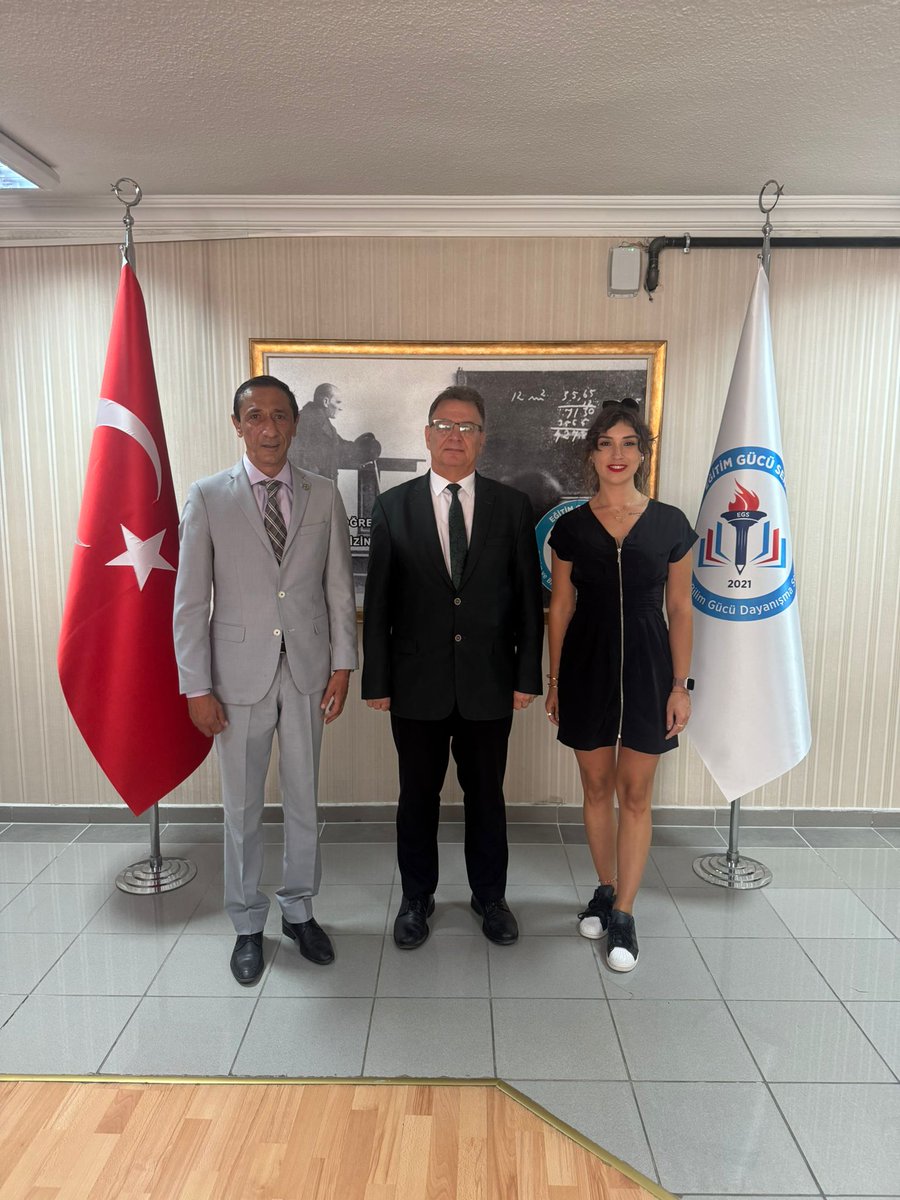 Özel Eğitim ve Rehberlik Hizmetleri Genel Müdürü Sayın Mustafa OTRAR, Sendikamız Genel Merkezine iadeyi ziyarette bulunmuştur.

Ziyaret kapsamında, Bilim ve Sanat Merkezleri (BİLSEM) ile Rehberlik ve Araştırma Merkezlerini (RAM) ilgilendiren konu ve talepler; bu kurumlarda görev