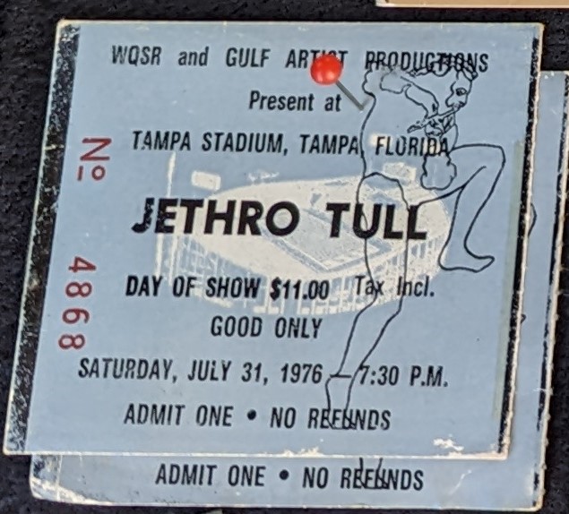 49 years ago today and tonight, one of the best concerts I've ever attended. Holy Crap what a day, what a night.
Robin Trower comes on mid afternoon and plays until sunset, playing "Bridge of Sighs" to close the show just as the sun disappears over the brim of the old "Sombrero".