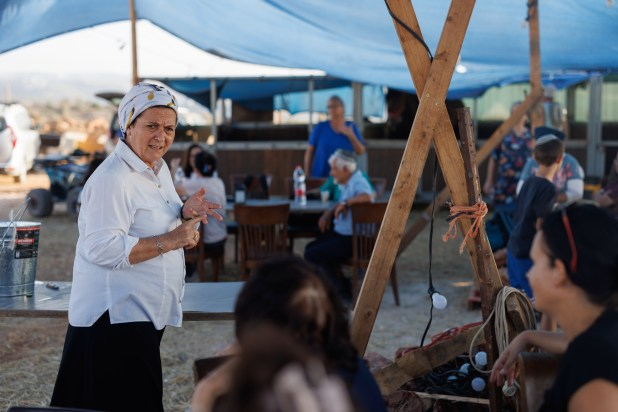 Ministros, diputados y organizaciones de colonos preparan una gira por el norte de Gaza para explorar donde se construirán los primeros los asentamientos, mientras, los colonos organizan protestas porque aún no les dejan entrar.