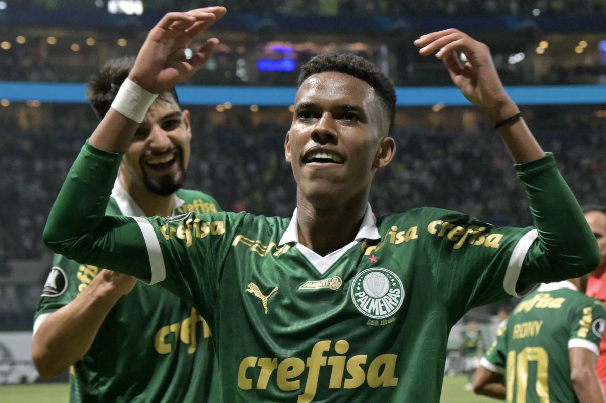 CFCPys's tweet photo. 🚨 There is an expectation Estevao will be eased in initially, but that he could quickly become a starter if he impresses in training.

There is optimism that Estevao will adapt quickly to English life, as he does not drink and is known for being a laid back person. He will also have his family with him. (@NizaarKinsella)