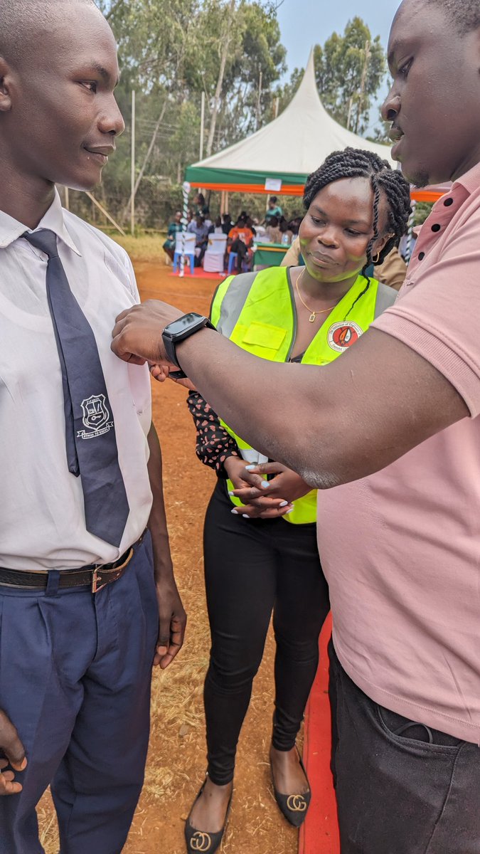 Yesterday The Branch in partnership with <a href="/AcekFL_Kenya/">ACEK- Future Leaders</a> had the pleasure of joining Bar Union Primary and Junior Secondary School during their Education and Prize Giving Day.
As part of our support for STEM , we donated 26 books to the institution.  <a href="/otienogallo/">Eng. John Robert Otieno Ogallo ,PE</a> <a href="/zadockmughalu/">Mughalu Were</a> ^MW