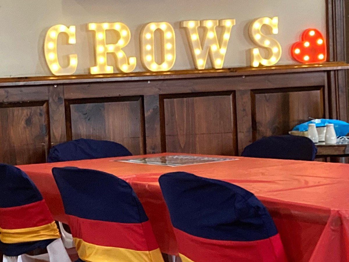 CrowsCentral's tweet image. Afternoon #weflyasone Fam,❤️💙💛

It's Friday Night 😎
CROWS CENTRAL is OPEN
(3hrs before the 7.10 bounce)

Get a bite to EAT, a DRINK &amp;amp; CATCH UP with Fans, 
All Supporters Welcome🍻

Look for the YELLOW banner at the 'Adelaide Rowing Club' on the River Torrens. #AflCrowsHawks