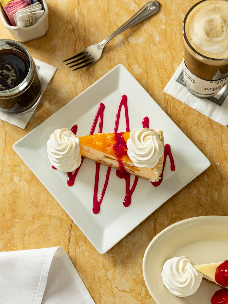 FSR (@fsrmag) on Twitter photo 📈 The <a href="/Cheesecake/">The Cheesecake Factory 🍰</a> Factory just hit record-high average weekly sales. Now it’s doubling down with new bowls + bites to boost value, lunch traffic, and delivery orders—without discounting.
More on how strategy fuels the brand’s momentum: fsrmagazine.com/feature/the-ch… 📈 The <a href="/Cheesecake/">The Cheesecake Factory 🍰</a> Factory just hit record-high average weekly sales. Now it’s doubling down with new bowls + bites to boost value, lunch traffic, and delivery orders—without discounting.
More on how strategy fuels the brand’s momentum: fsrmagazine.com/feature/the-ch…