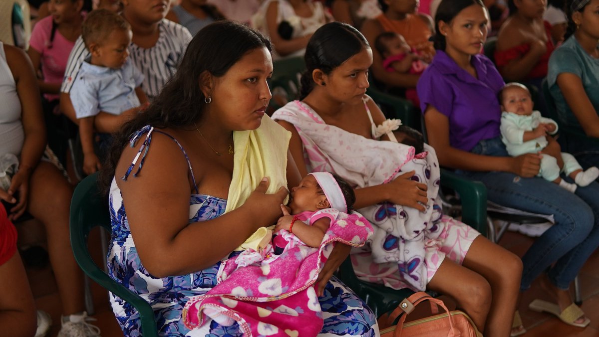 Gobernación de Sucre (@gobsucre) on Twitter photo 🔄 Aunque se recomiende hasta los 2 años o más, ¡los beneficios de la lactancia duran toda la vida! ⏳
#Lactatón <a href="/Fundacion_Exito/">Fundación Éxito</a> 🔄 Aunque se recomiende hasta los 2 años o más, ¡los beneficios de la lactancia duran toda la vida! ⏳
#Lactatón <a href="/Fundacion_Exito/">Fundación Éxito</a>