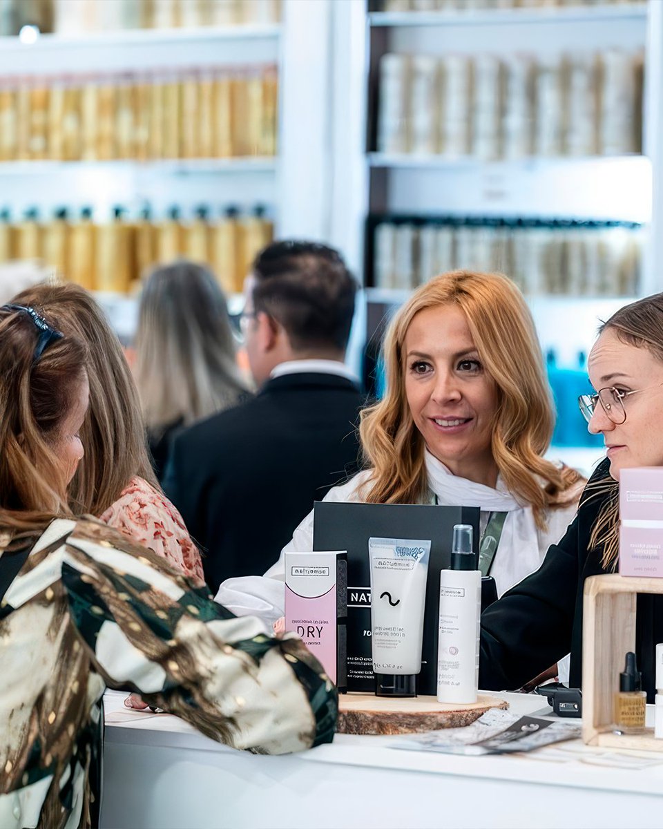 #SalonLook25 presenta su programa VIP para distribuidores: recursos exclusivos, networking y alianzas estratégicas. Culmina con Business Meeting, con ponencias clave sobre tendencias, innovación y liderazgo. 🌟🤝

Descubre más 👉 ifema.es/salonlook/nota…
