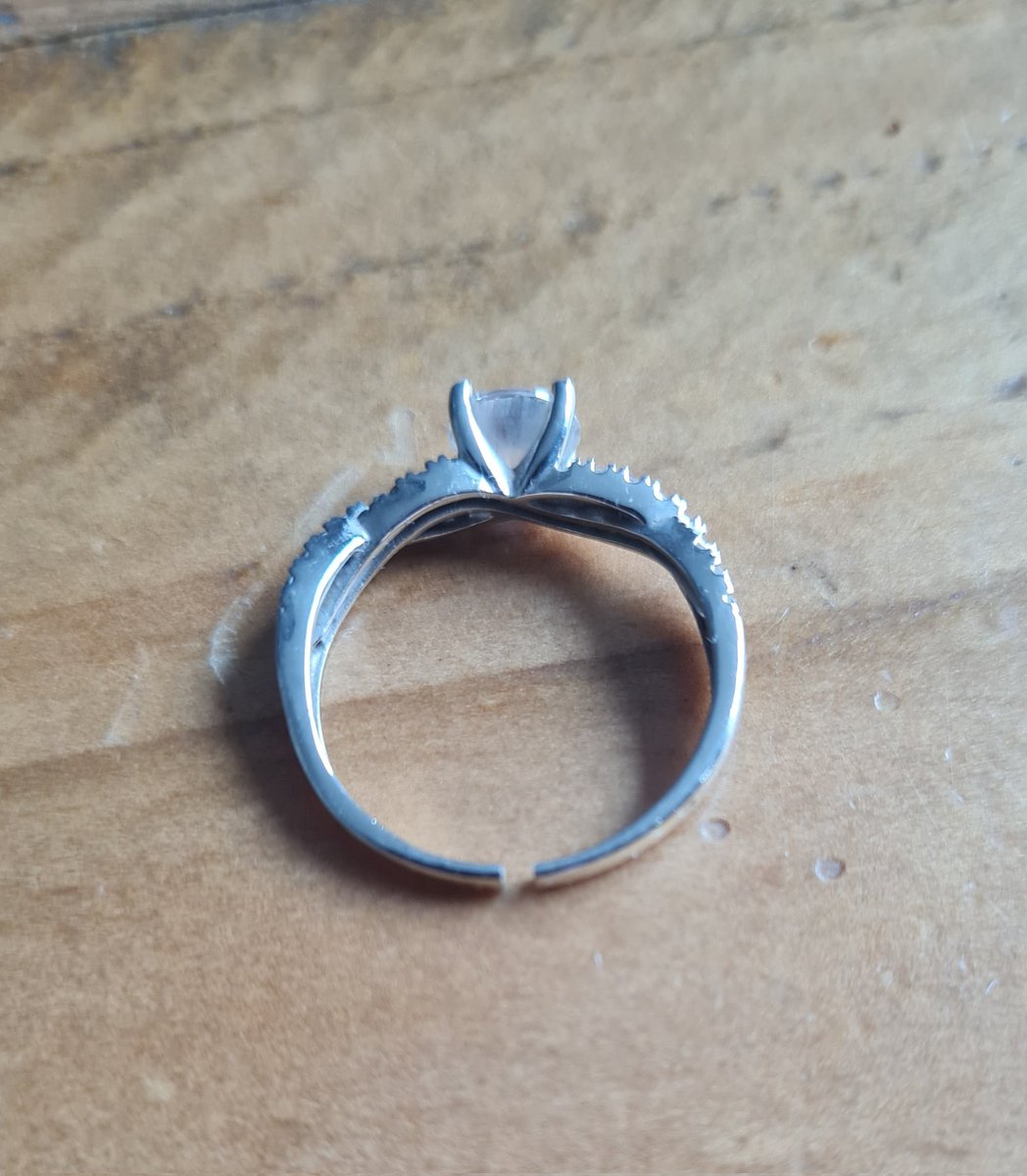 FattyMench79's tweet image. @Argos_Online got this ring for my fiancee and it broke within 3 months. They won't repair or replace. Cost me £52 to get fixed. #argosfail #poorproduct #FAIL #nothappy #nogood