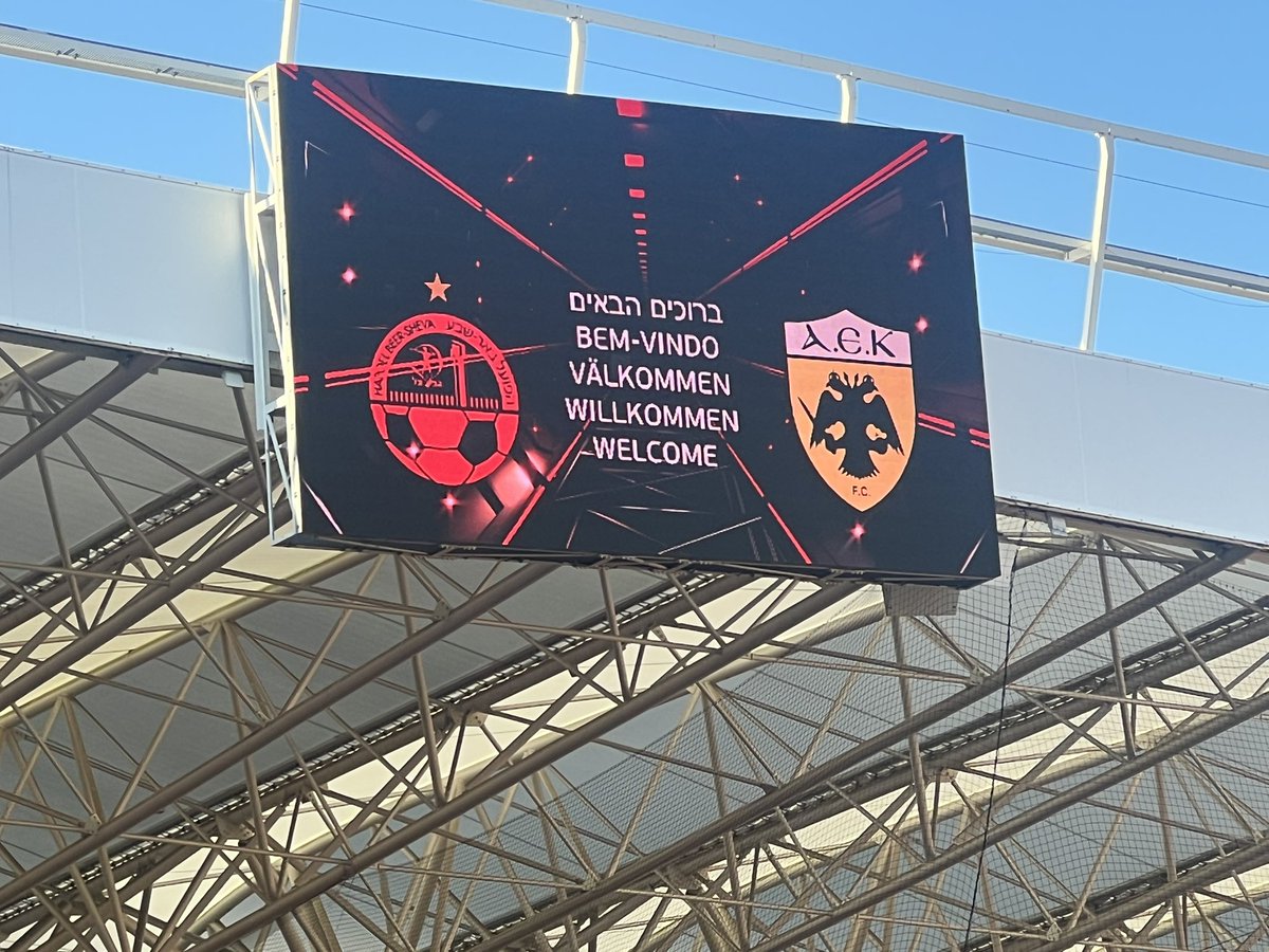scottsas's tweet photo. #Scenesetter @Conf_League Hapoel Be’er Sheva v AEK Athens in Debrecen 🇭🇺⚽️ https://t.co/doepot4o8R