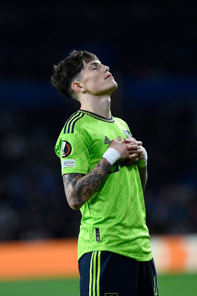 Kabar Chelsea tweet media