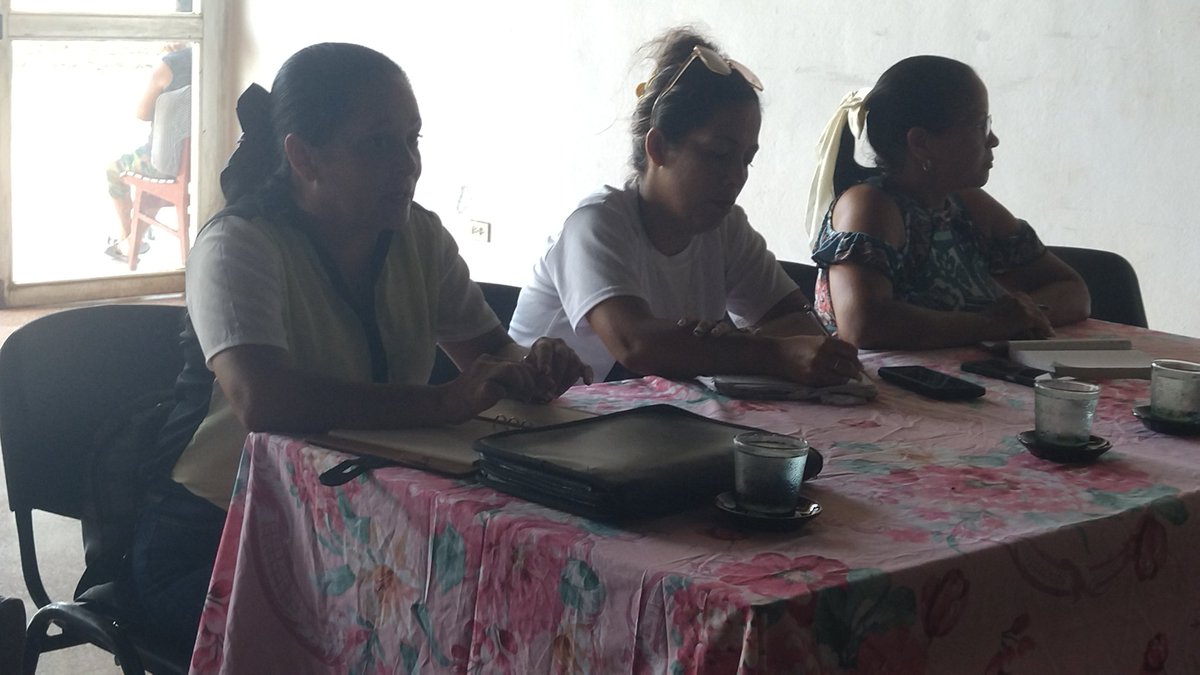 FonsecaYenisey's tweet photo. Se desarrolla activo juvenil con los jóvenes del sector de la #CulturaMoa, trazando acciones para fortalecer el trabajo en este #VeranoSiempreJoven.
#PCCMoaTrabajaYEnaltece
#HonorHolguinero
#CulturaMoa https://t.co/hkAH03Jtgd
