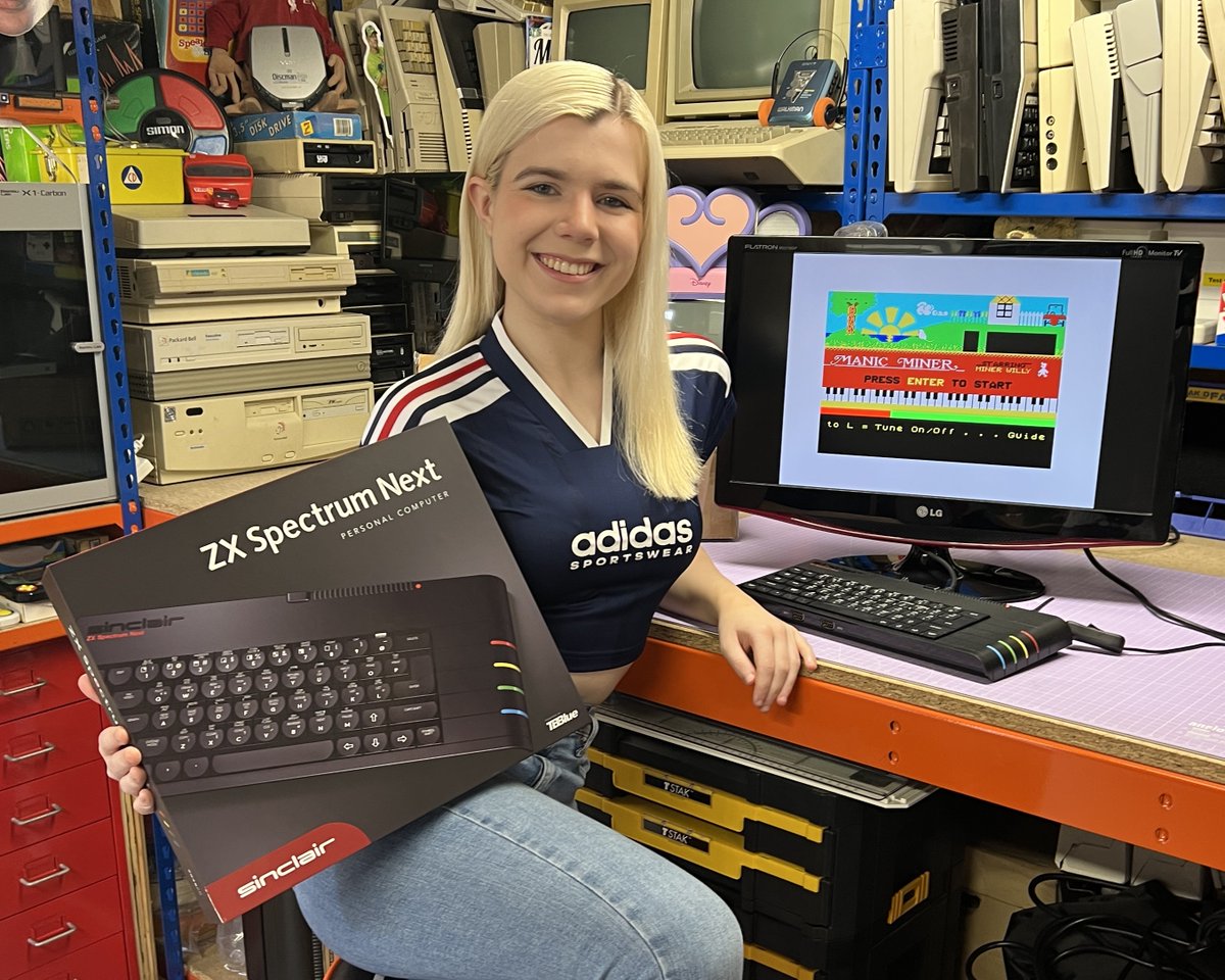 kaerumallページ Who's hyped for the #ZXSpectrumNext Issue 3 on Kickstarter then