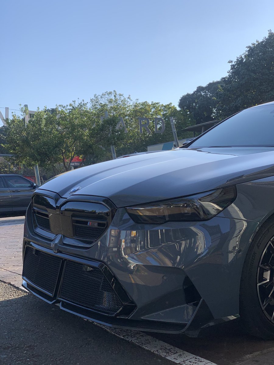 YvesSaintRic (@yvessaintric) on Twitter photo 