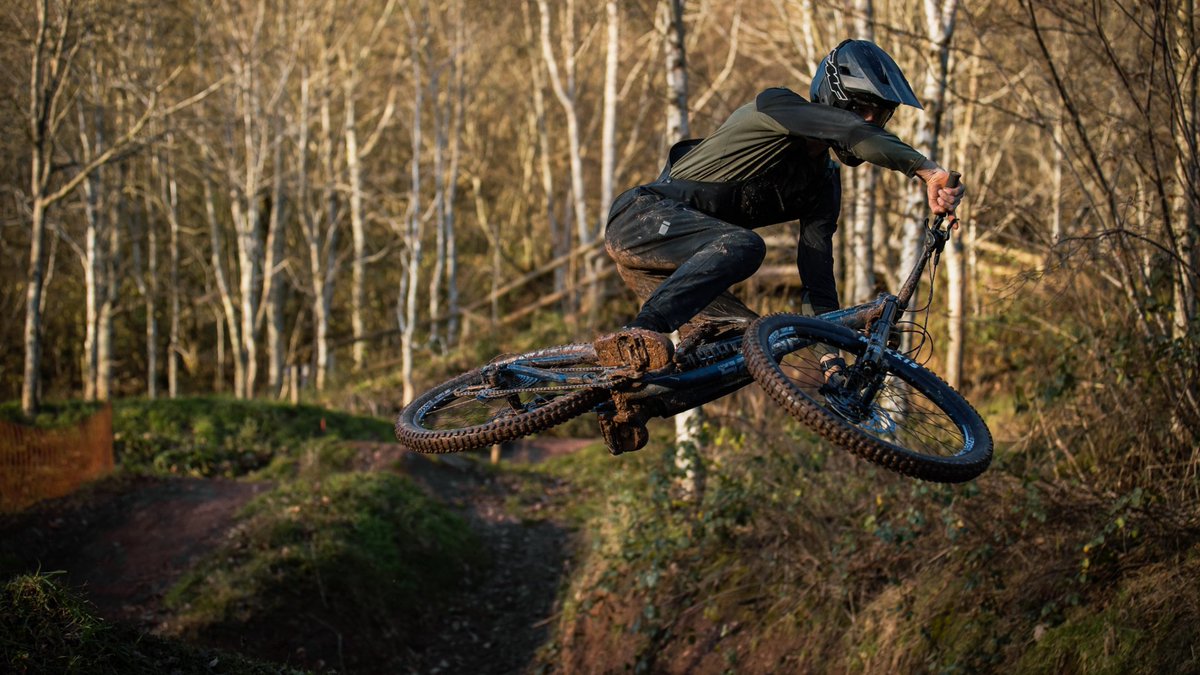 The Ariel 80 Pro is built to send it anywhere—huge jumps or brutal tech! With our proven 6013 alloy frame and Fox Performance Elite suspension, it’s confidence-inspiring and capable of tackling anything. 

Grab yours now in the summer sale: brnw.ch/21wUztU