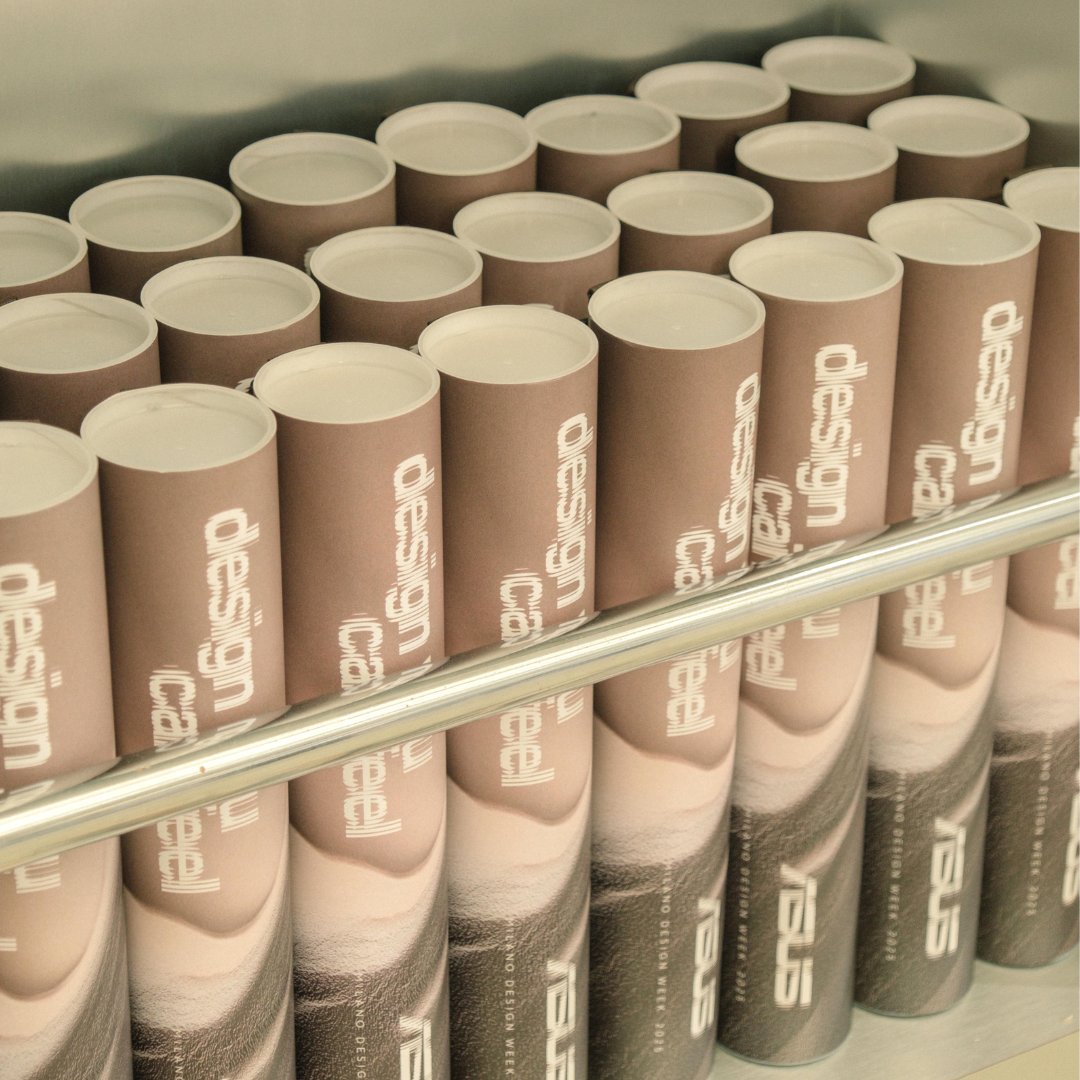 ASUS's tweet image. Every #Zenbook is a statement—and @veeceecheng captures its emotion at #MilanDesignWeek’s #DesignYouCanFeel event.
Crafted with precision, made from Ceraluminum™, and powered by #AI—Zenbook isn&apos;t just a tool, it’s an experience built for creators and dreamers alike.
#ASUSZenbook