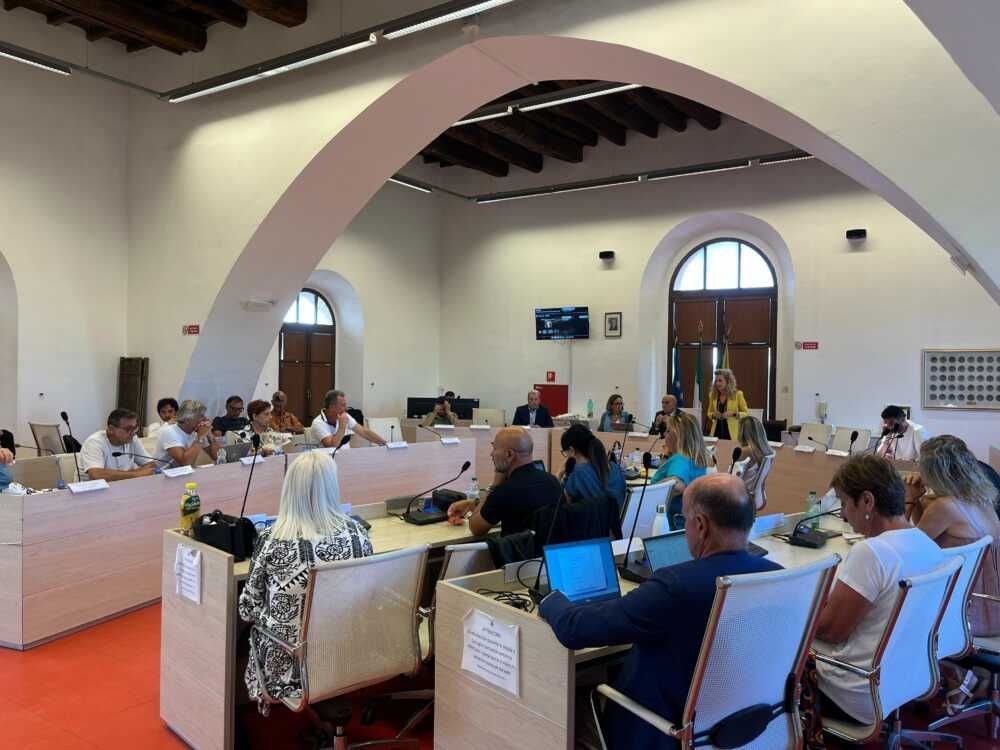 Più risorse per le Politiche Sociali, minori, anziani, manutenzioni scolastiche, Polizia Locale, Urbanistica e Cultura: Cerveteri approva gli equilibri di bilancio buff.ly/CuCGmyz