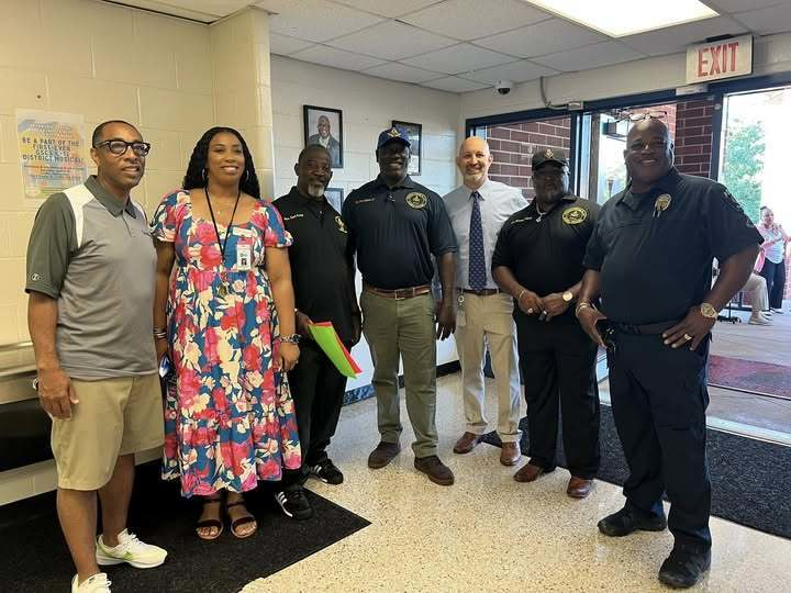 Cowan Road Middle tweet media