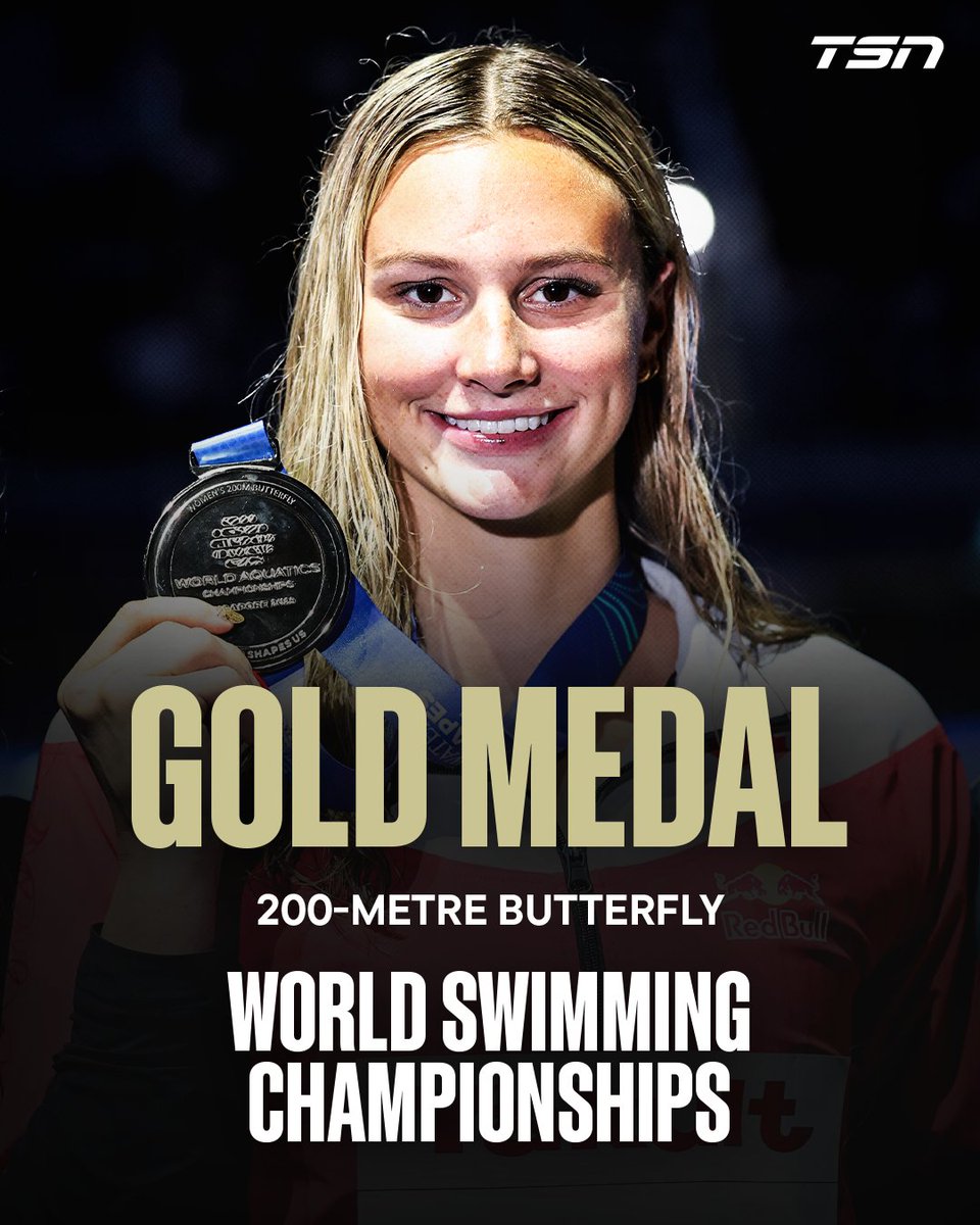 Summer McIntosh claimed her THIRD world championship gold medal this morning! 🥇