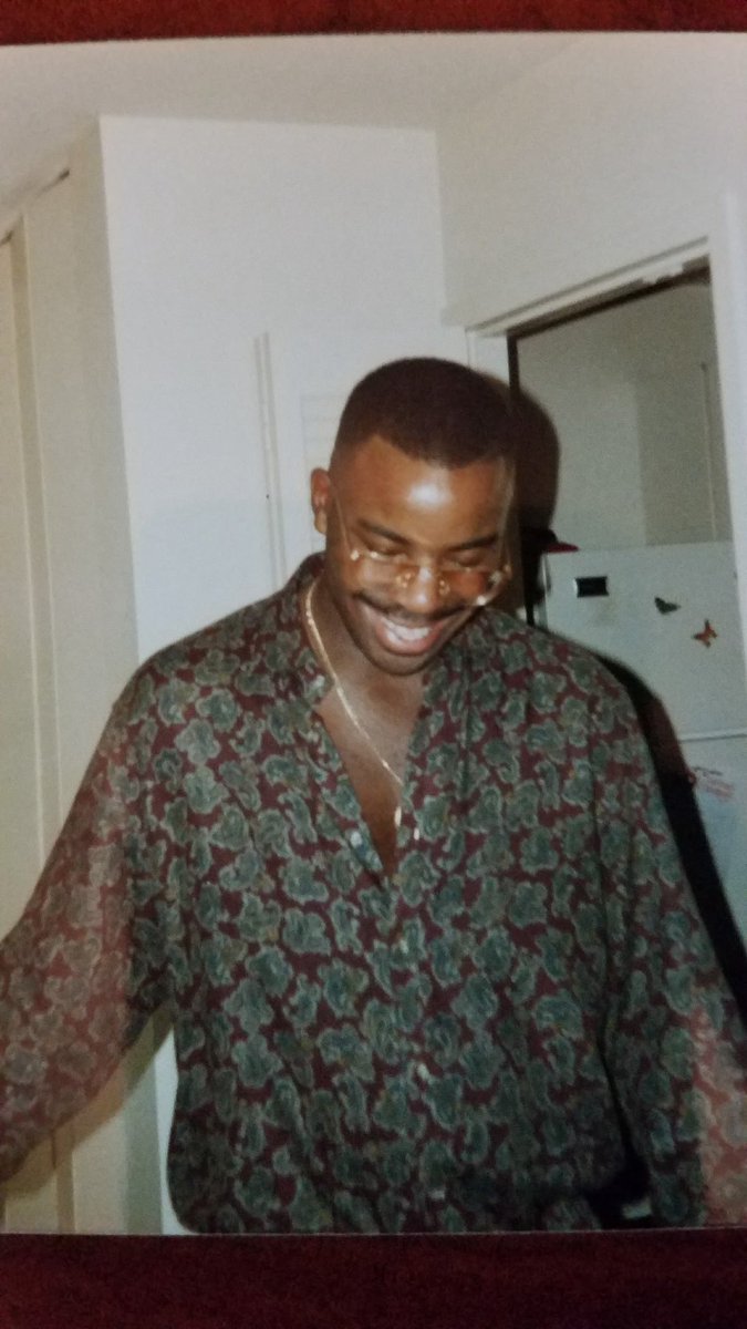 ForeverElliEl's tweet photo. My twin I miss you dad 💔🕊️ please rest well https://t.co/2eTkxHdTCp