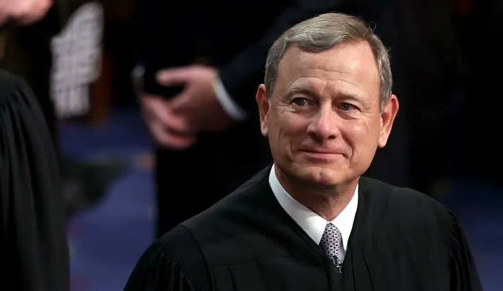 Yikes! Justice Roberts is "on the list" with his pal Clarence Thomas. ⬇️⬇️⬇️