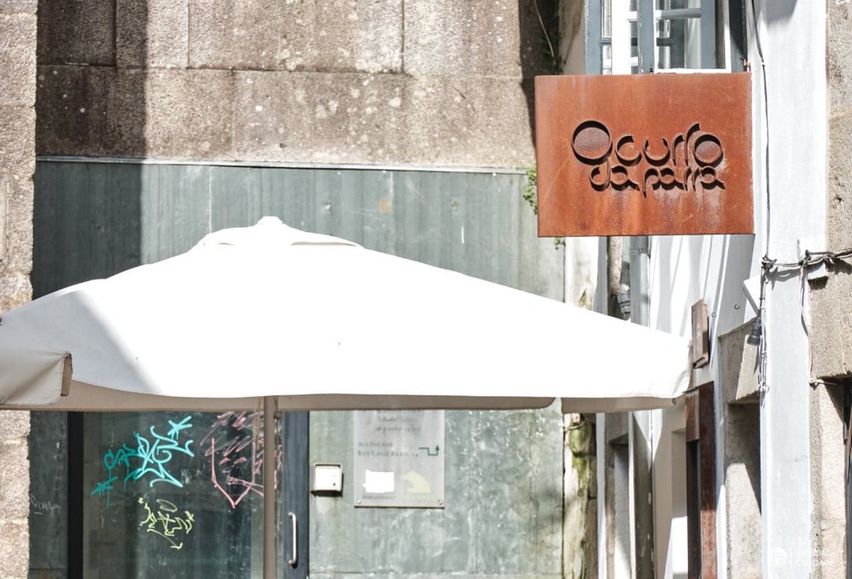🍽 O Curro da Parra, market cuisine with a Galician soul and the #GaliciaCalidade seal 🍽

🔹 Just steps away from the local food market, O Curro da Parra offers creative market cuisine rooted in Galician tradition, based on fresh, seasonal, and locally sourced ingredients.