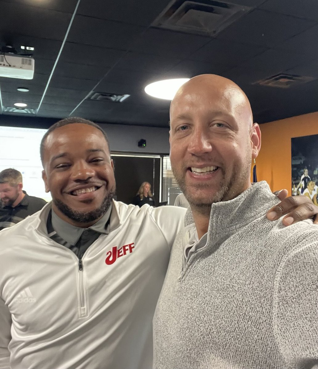 2 of my all time favorite players in one picture… My brother (Jake Parker) and a Hoosier legend, AJ Moye! Both are athletic directors at high schools in Indiana… So freaking cool!🏀