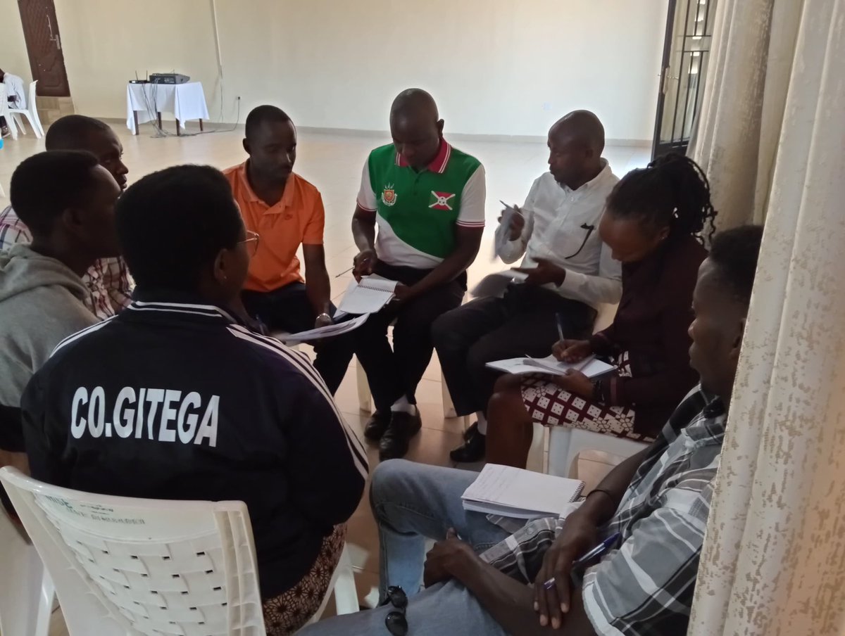 TheWIPCentre's tweet photo. 4/ More than a conversationâthis is a powerful space for networking and regional learning. We're exploring how young people can harness innovation, technology, and cross-border collaboration for peace and development. đđĄ #DigitalPeacebuilding #JustFuture https://t.co/WArmxSK4cw