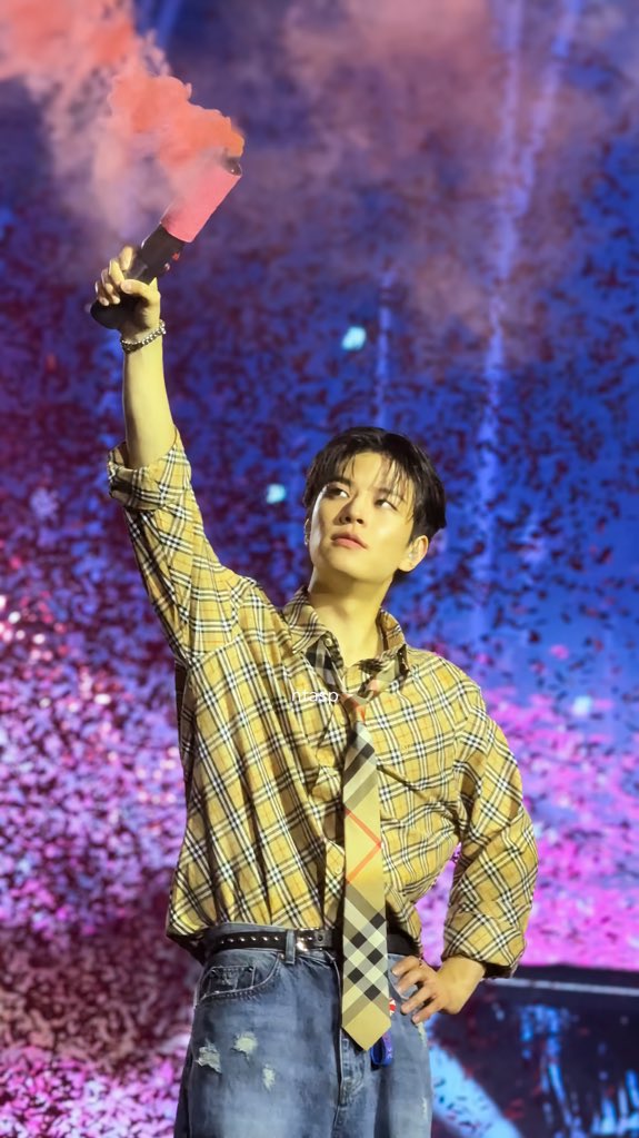 ntasp's tweet photo. Let’s run through time together 💖
Seungmin just standing there and i’m sobbing 😭

#Seungmin #DominATE_London
#승민 #StrayKids #DominATEWorldTour https://t.co/B9HJt9KtVc