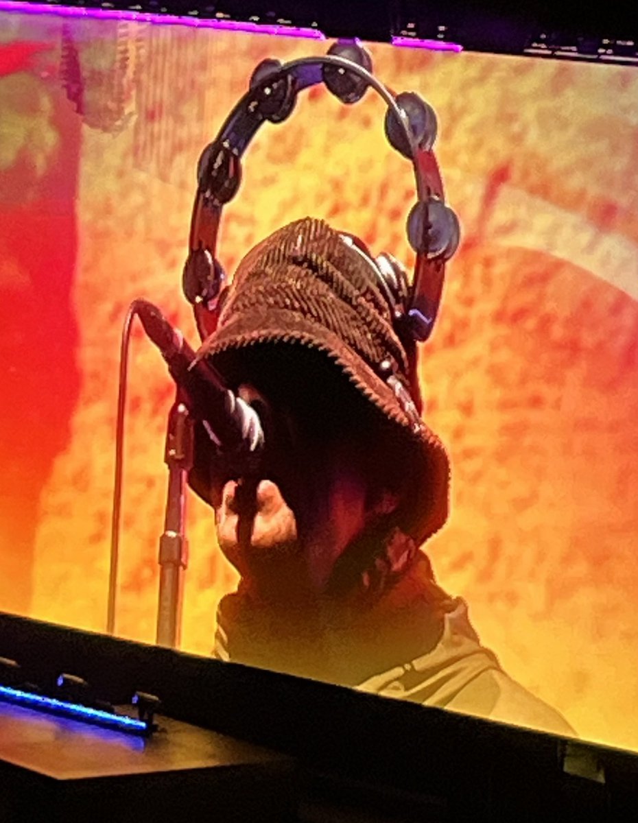 Well, everyone else is posting so why not?
I was there.
#Oasis25 
#OasisWembley
#LiamGallagher 
<a href="/liamgallagher/">Liam Gallagher</a> <a href="/NoelGallagher/">Noel Gallagher</a>