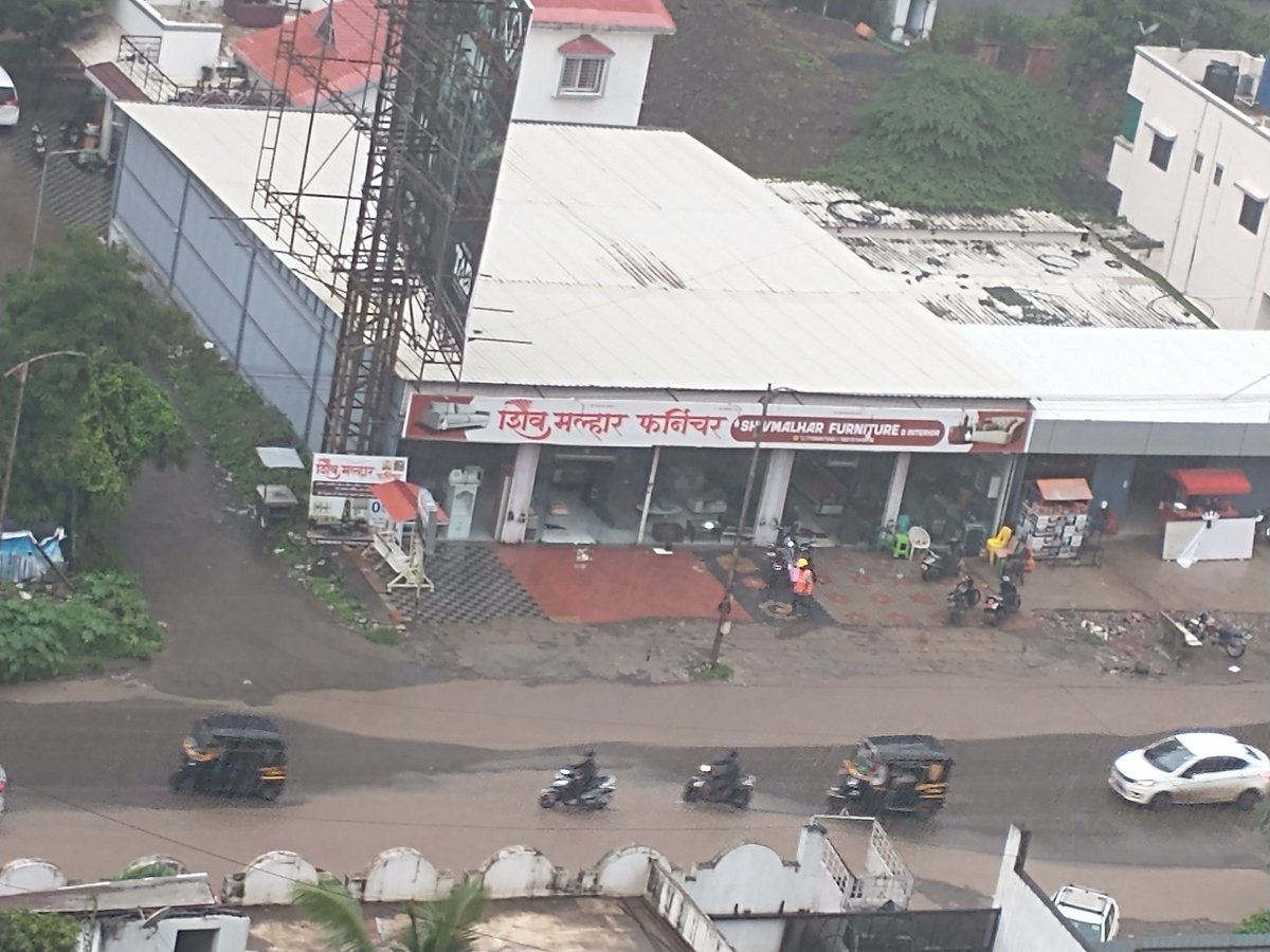 g24punehs's tweet photo. @FITEMaharashtra @PavanjitMane1 @IamBasuPatil @HEART_PUNE @HIRWA_Hinjawadi @MegapolisResdnt @BRAVE_Hinjawadi @LiveAbHinjawadi @HIAPune @Hinjawadi Then they argue why ppl and businesses taking their investments out from #DyingPune #DoomedMH #IneptGovernance #CorruptMCs #EquallyCorruptGramPanchayats #UselessPCBs #DevilGreedyBuilders #ExtremePollution #WorstCivicPublicInfra #NeverInvestHere #NOTA #YeThikkarkeDikhao 🤔☹️🙏 https://t.co/NS7hZteaTp