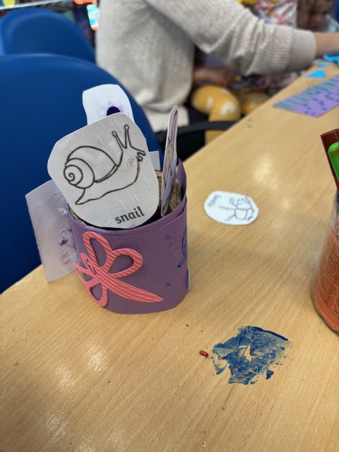 🌼📖 Magical Monday at Ecclesfield Library!

Big thanks to Beth Guiver for an enchanting storytelling session. So lovely to see so many families enjoying music, stories &amp; themed activities!

More fun coming soon - stay tuned!