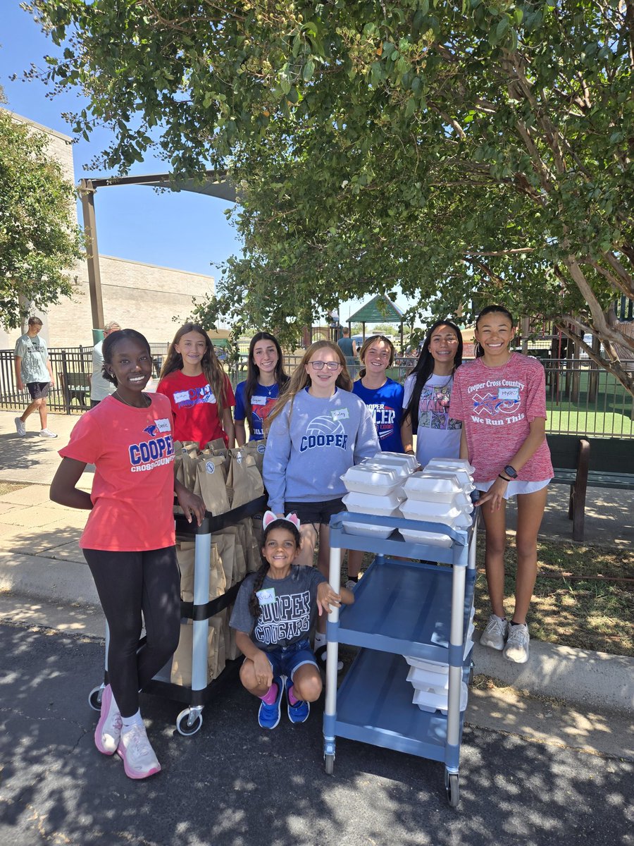 coogsxctf's tweet image. Thank you Southern Hills Church of Christ for giving us the opportunity to serve the community with y&apos;all! 
#FAAB
