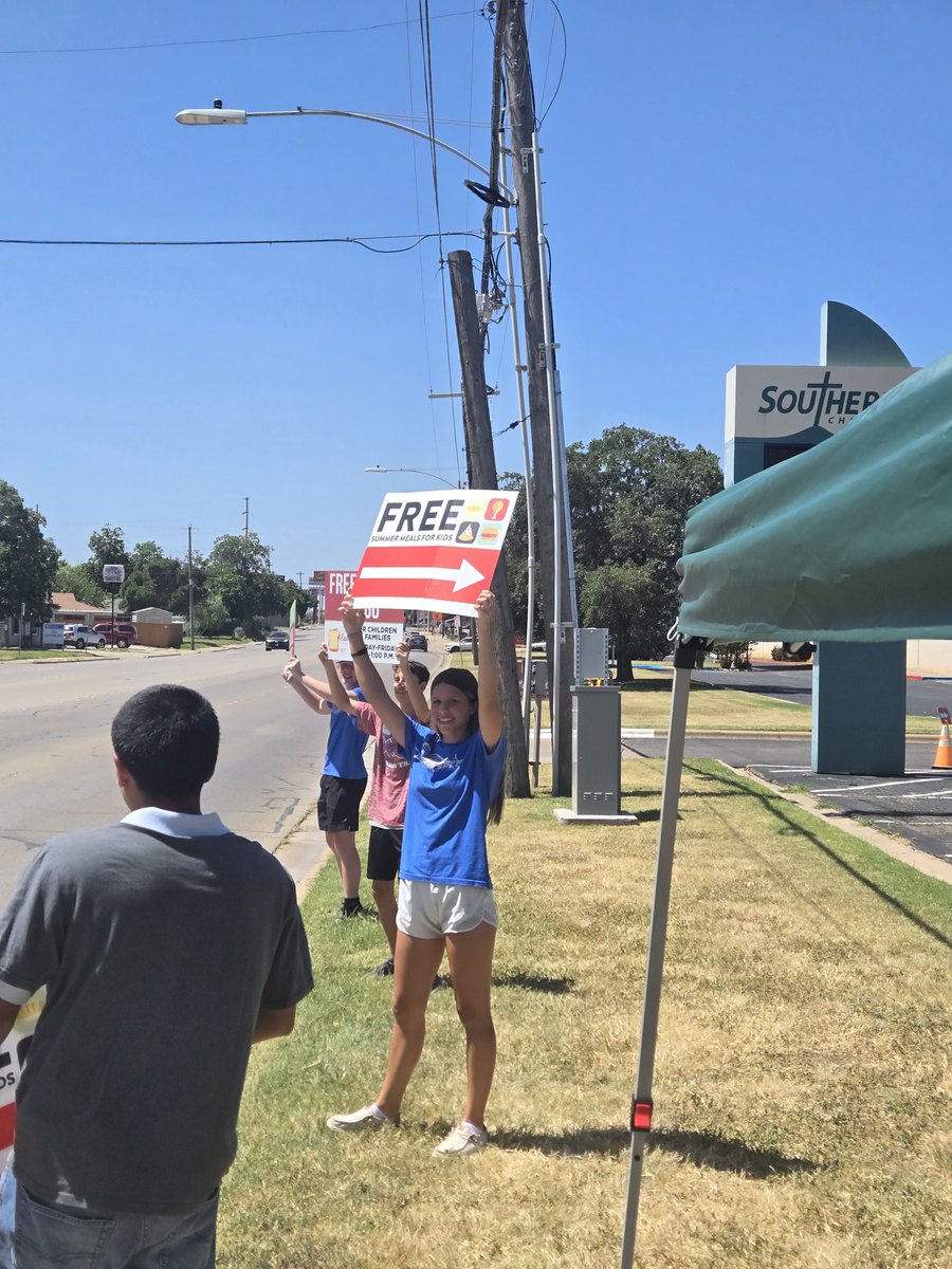 coogsxctf's tweet image. Thank you Southern Hills Church of Christ for giving us the opportunity to serve the community with y&apos;all! 
#FAAB