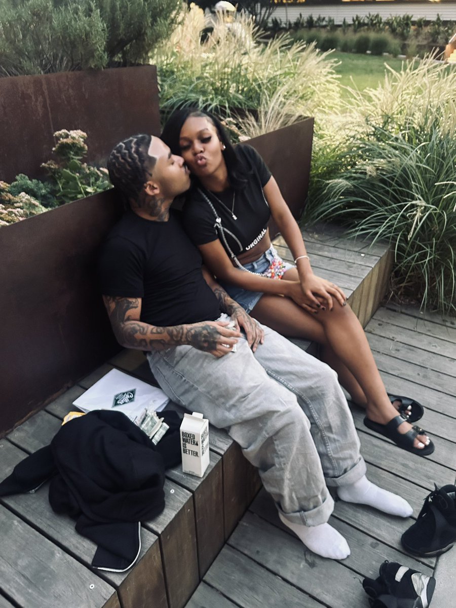bucksane005's tweet photo. you was the best thing to happen to me this year 🫶🏽 https://t.co/5mdb3ZQe2m