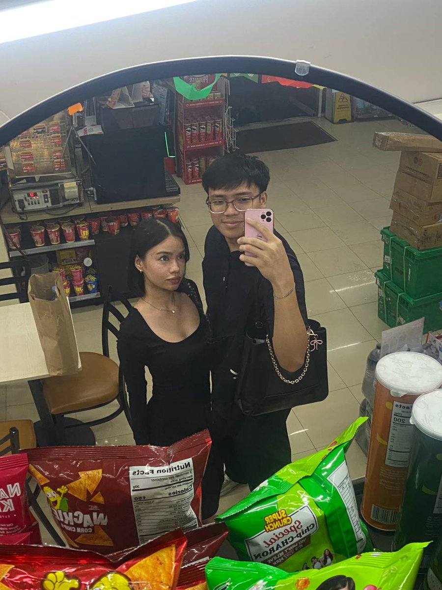 FEHR (@fehrrr_) on Twitter photo happy girlfriend's day to my beautiful girlfriend!! 💕 <a href="/andreakryzel/">andwiya˚୨୧⋆</a> i love you so much pretty!!! happy girlfriend's day to my beautiful girlfriend!! 💕 <a href="/andreakryzel/">andwiya˚୨୧⋆</a> i love you so much pretty!!!