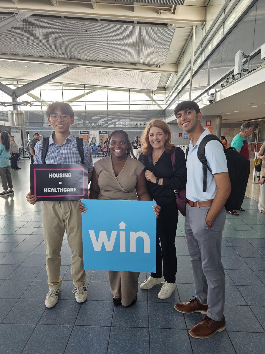 Win (@winnyc_org) on Twitter photo Today, Win CEO @ChrisCQuinn joined our Policy & Advocacy Team and summer interns in Staten Island for #HandsOffHousing Day of Action. We stand with @TheNetworkNY & <a href="/housingworks/">Housing Works</a>, urging Congress to reject devastating cuts + fully fund life-saving supportive housing. Today, Win CEO @ChrisCQuinn joined our Policy & Advocacy Team and summer interns in Staten Island for #HandsOffHousing Day of Action. We stand with @TheNetworkNY & <a href="/housingworks/">Housing Works</a>, urging Congress to reject devastating cuts + fully fund life-saving supportive housing.