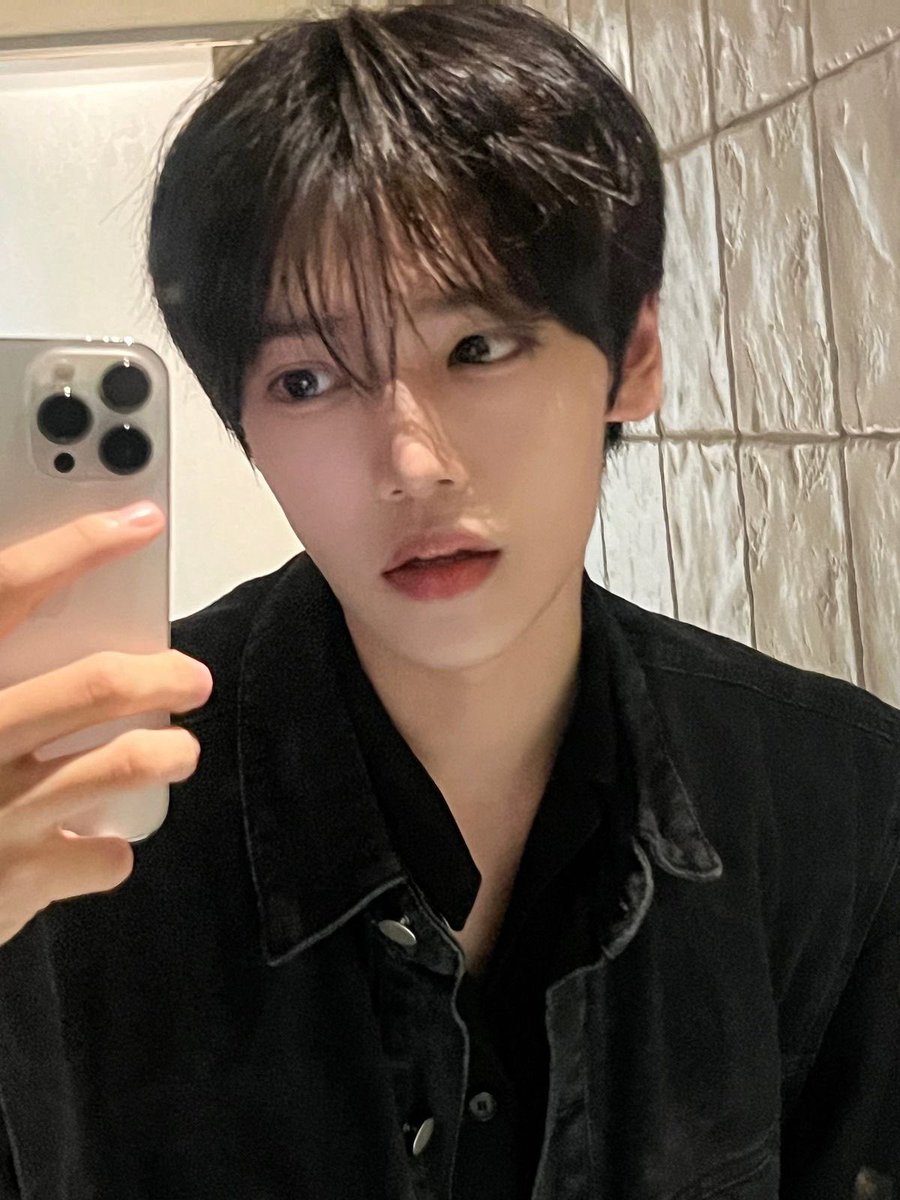 チャンハヌム 2004.12.21 高身長（183cm） 彫刻イケメン 歌うま 激メロ