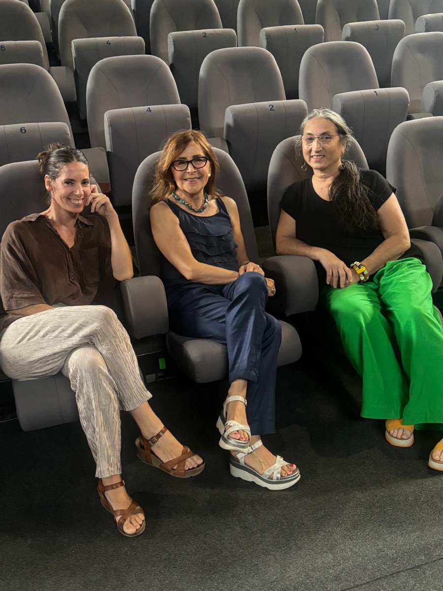 El 15 de setembre Àngels Margarit s'acomiadarà del <a href="/mercatflors/">Mercat de les Flors</a> com a directora. Amb ella i Maria Campos GN|MC ,millor intèrpret femenina als <a href="/PremiosMax/">Premios Max</a> he parlat de dansa en el Capítol 62 del pòdcast de teatre de <a href="/SERCatalunya/">SER CATALUNYA</a>
🎙️Aquí ho pots escoltar ⬇️
cadenaser.com/audio/17524918…