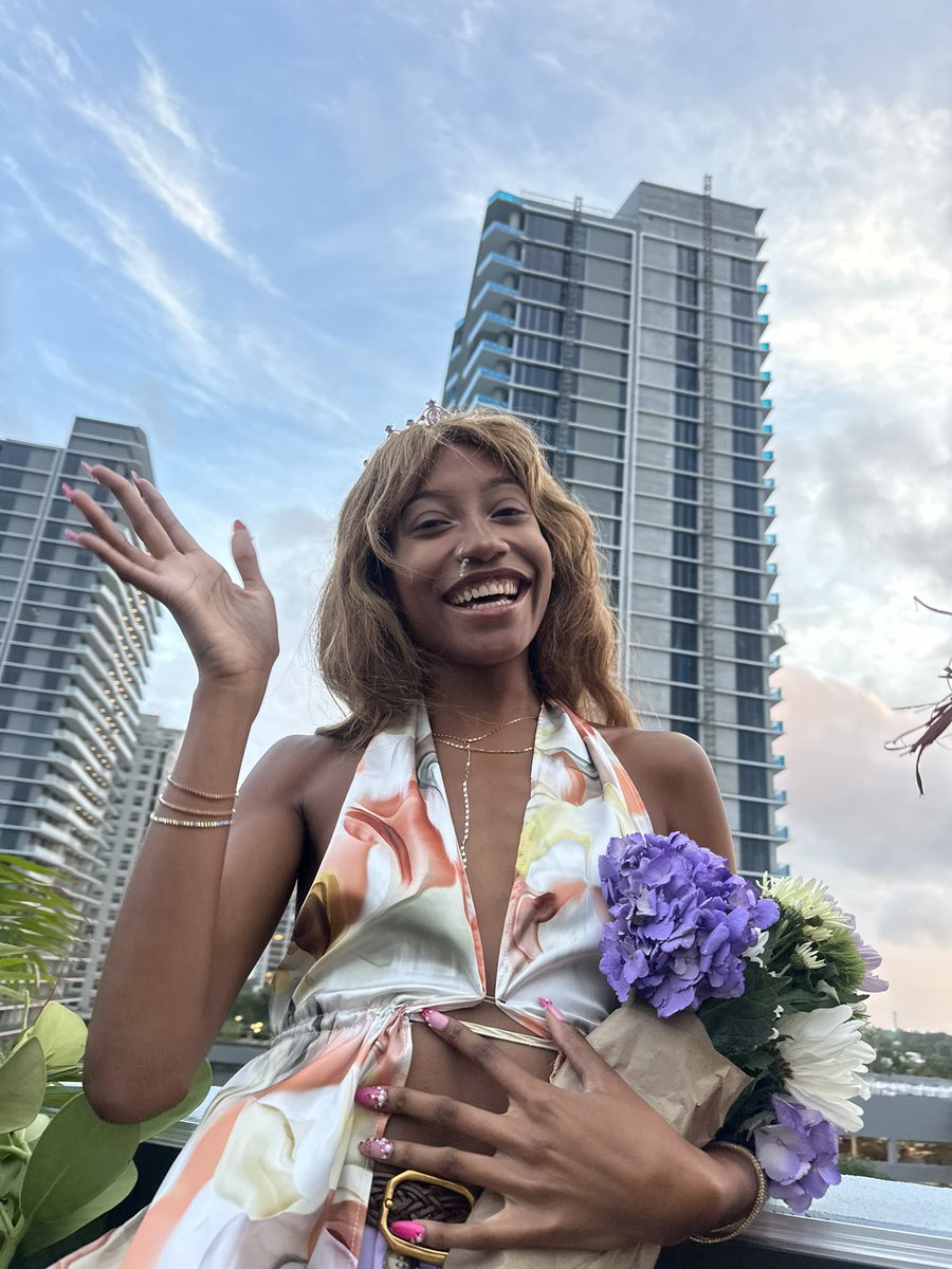lifeftshay's tweet photo. My birthday celebration 6/8/25 https://t.co/RgKQVS8pkE