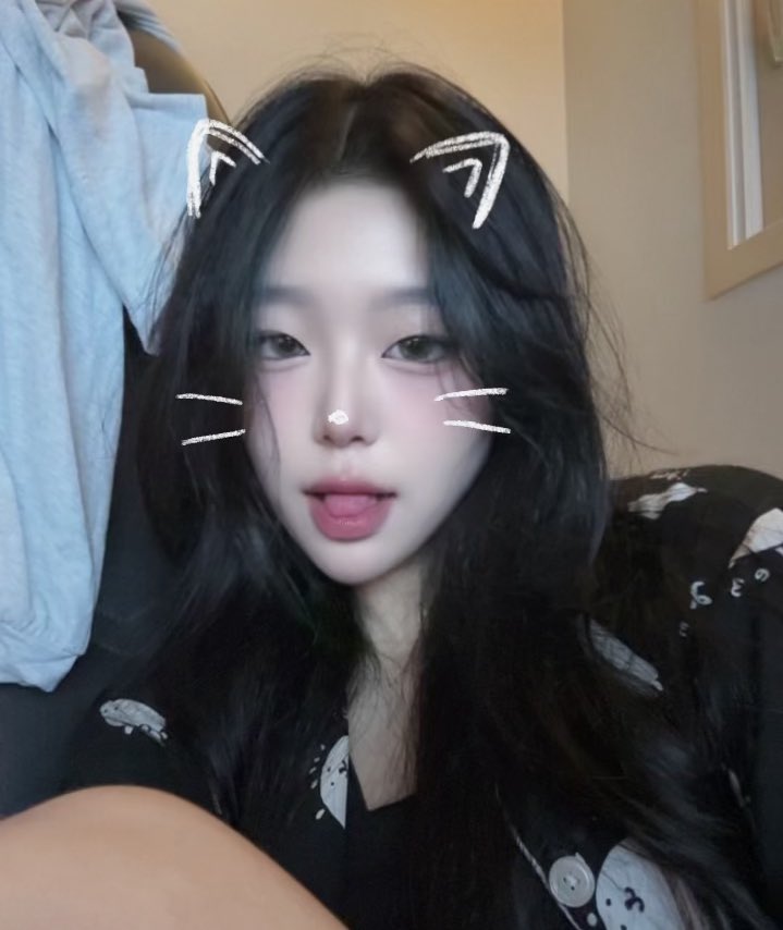 meow tweet media