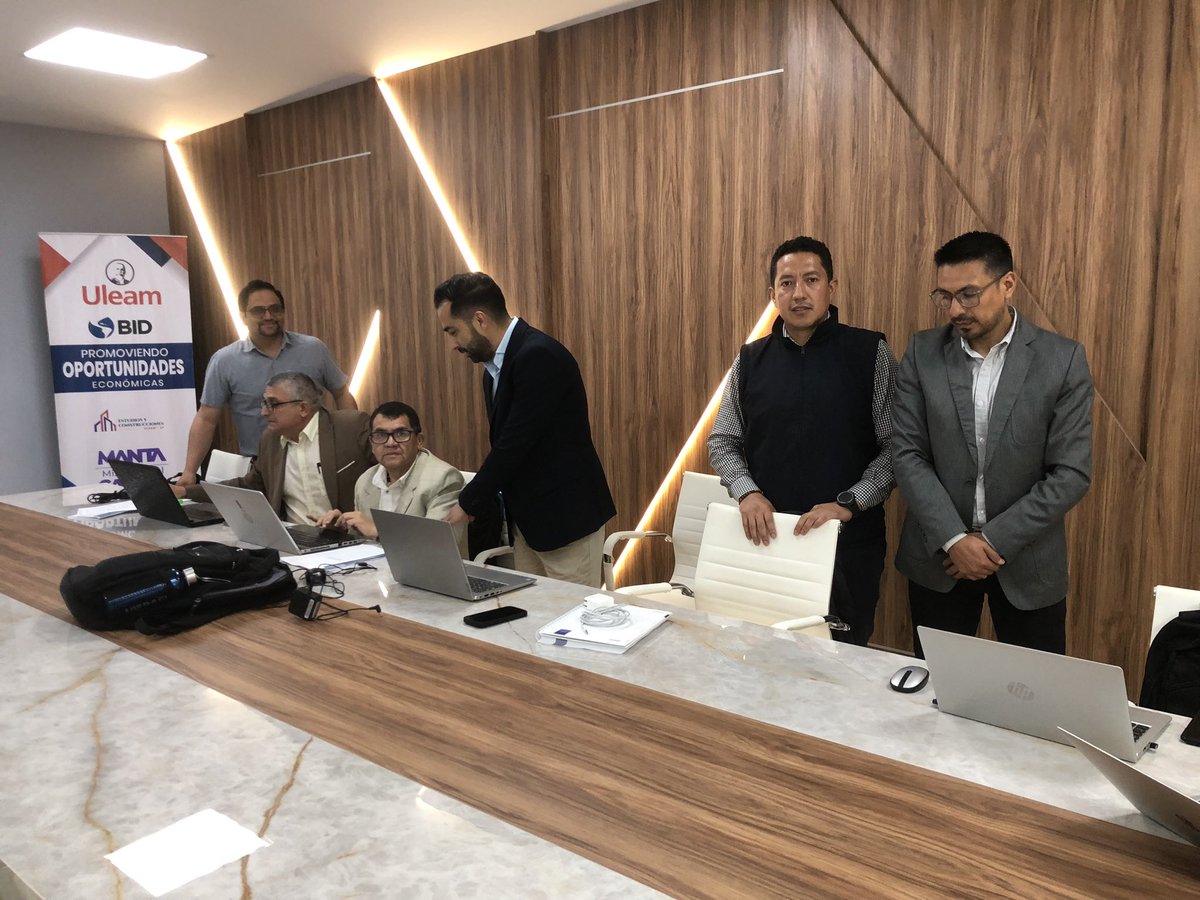 La #Uleam inició proceso de cualificación de primer programa de doctorado. Será en Educación. Expertos del #CACES  están en #Manta para recopilar la información académica. 

Los detalles

uleam.edu.ec/inicio-proceso…